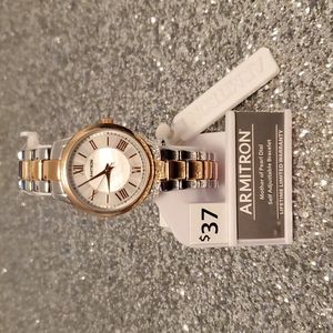 1 DAY SALE💞NWT 💞Armitron Watch💞